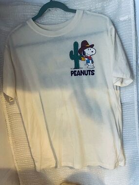 Peanuts Cream Short Sleeve Tee with Snoopy Cactus Graphic